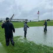 美巡賽遭遇暴雨襲擊堅持打完72洞比賽