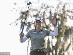 女子LPGA亨德森開年奪冠